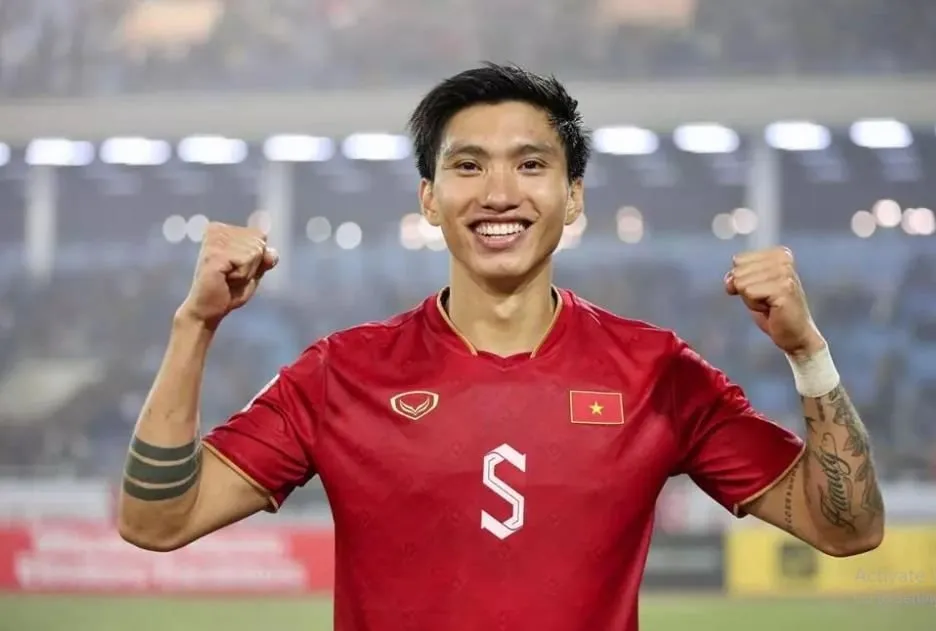 Cầu thủ Văn Hậu